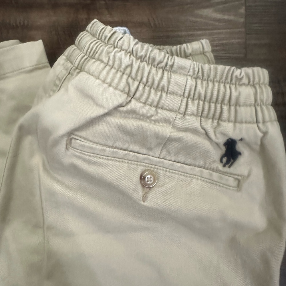 Polo by Ralph Lauren Beige Elastic Waist Chino Shorts with Navy Pony